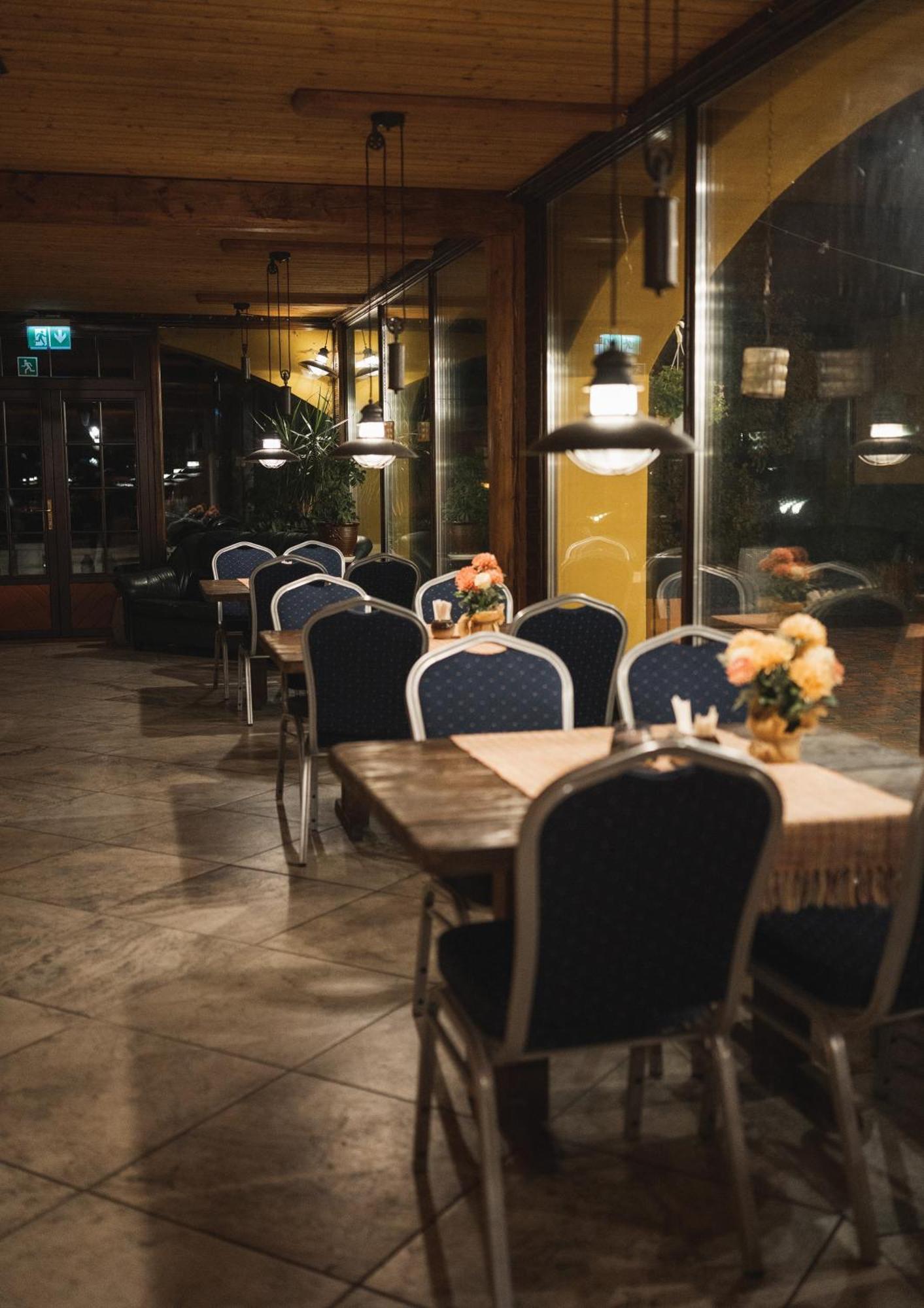 Ruunawere Hotel Nommealuse Экстерьер фото