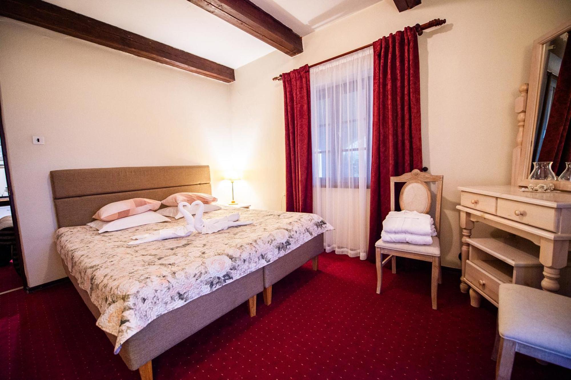Ruunawere Hotel Nommealuse Экстерьер фото