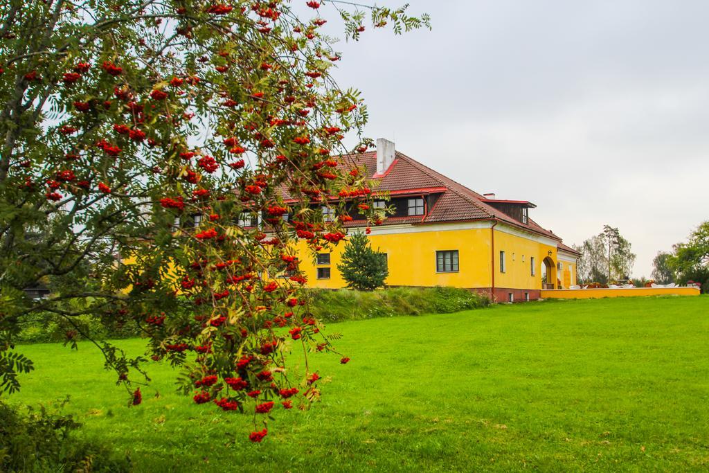 Ruunawere Hotel Nommealuse Экстерьер фото