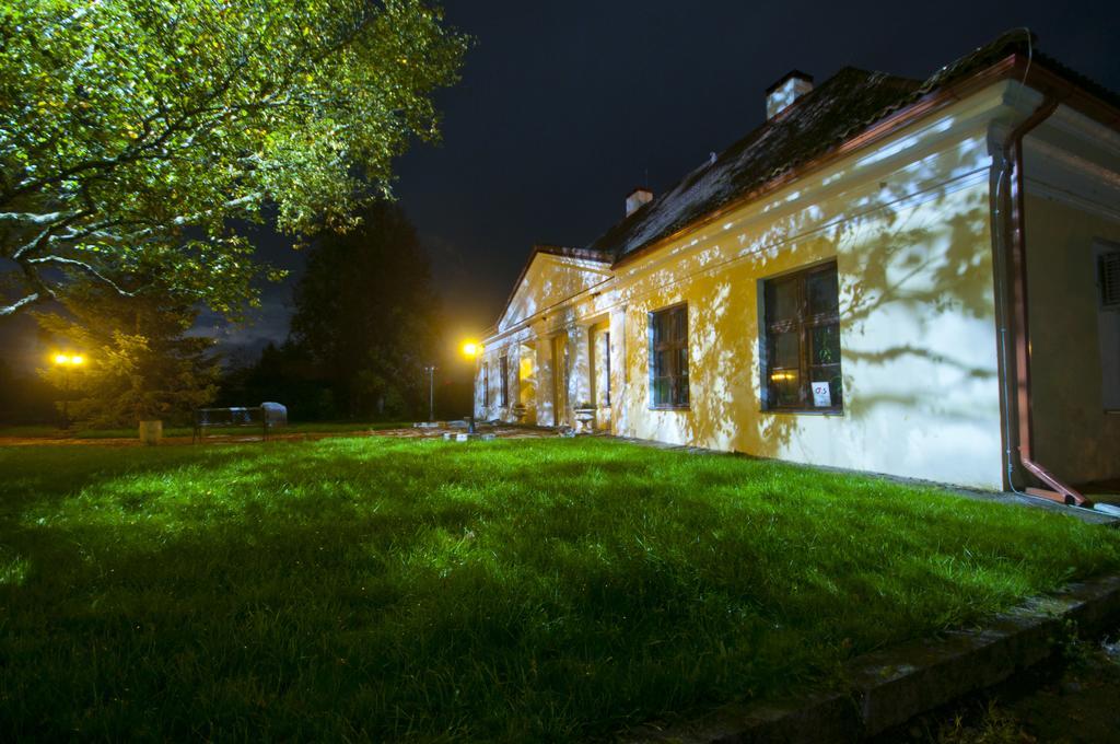 Ruunawere Hotel Nommealuse Экстерьер фото